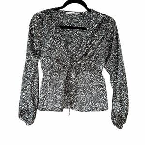 Abercrombie & Fitch Keyhole Black and White Printed Top